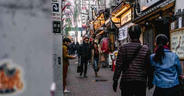 2018年立秋出生女孩五行缺金起名